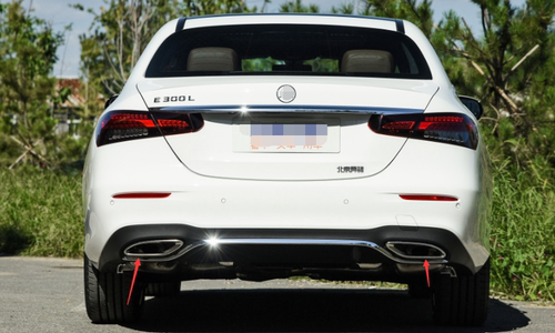 适用于新款奔驰E级尾喉E200L E260 E300 350L排气管尾嘴 支架W213