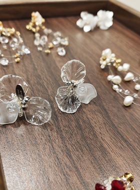kari show手作日系ins风小众高级感清冷淡雅白色贝壳花朵耳饰