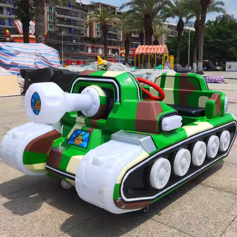 月腾坦克游乐车可互撞续航8小时