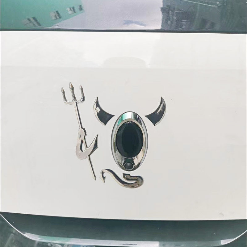 欧拉R1黑猫R2白猫专用车标改装车贴天使翅膀软胶立体小恶魔尾标贴