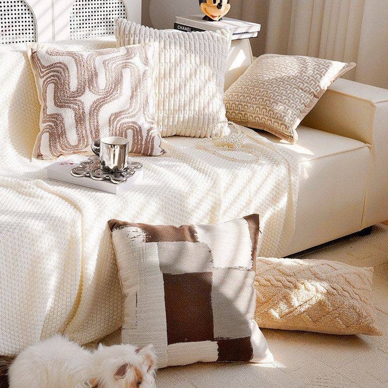 ins风奶油抱枕靠枕北欧轻奢抱枕套咖啡色条纹几何沙发客厅高级感