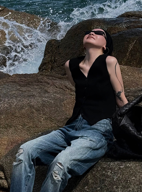 CHU楚妞醋酸V领无袖坎肩马甲春季新款女老钱风显瘦叠穿背心