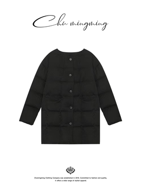 CHU楚妞[墨歌]阔版双口袋无领羽绒服  AAMU252755