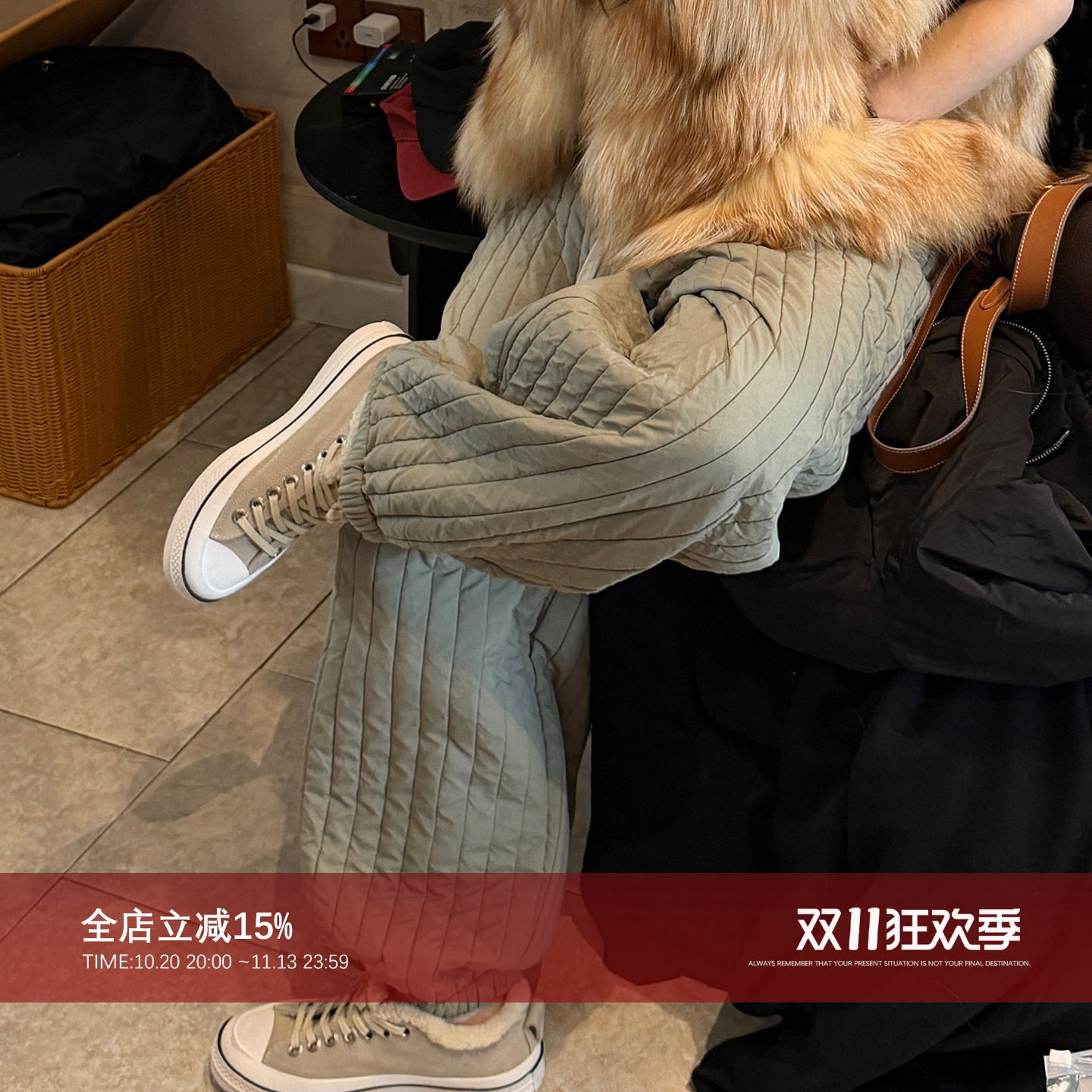 丝光牛反绒羊毛绒平底系带帆布鞋