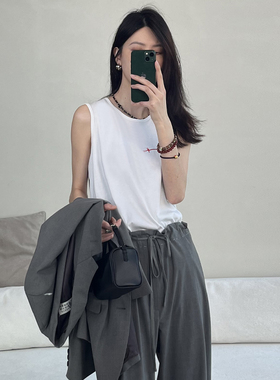 CHU楚妞[后中]日本进口纯棉无袖圆领背心春季新款女马甲上衣