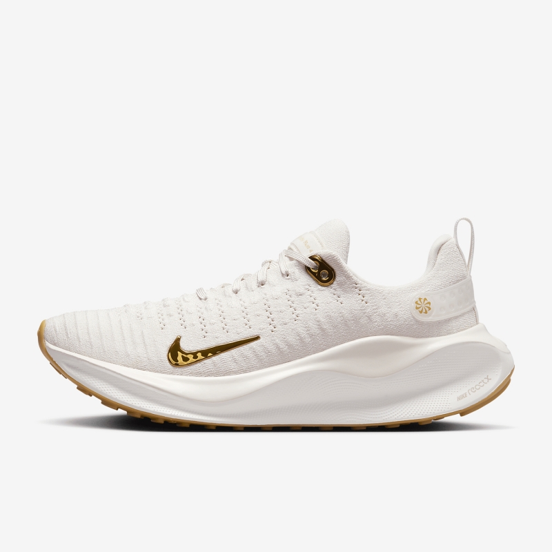 耐克女子缓震透气跑步鞋