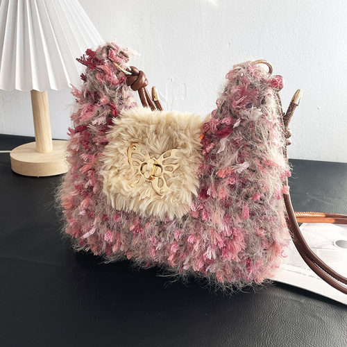 【材料包】手混线钩织包蝴蝶牛角包干枯玫瑰手工diy有教程非成品