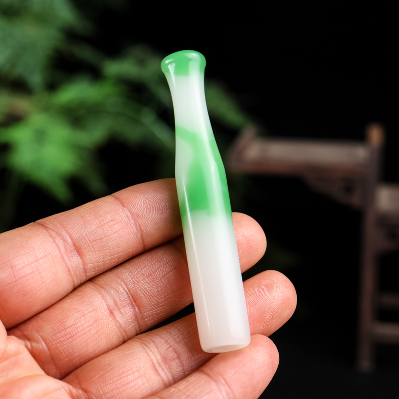 然新疆和田玉煙嘴男士翠青玉