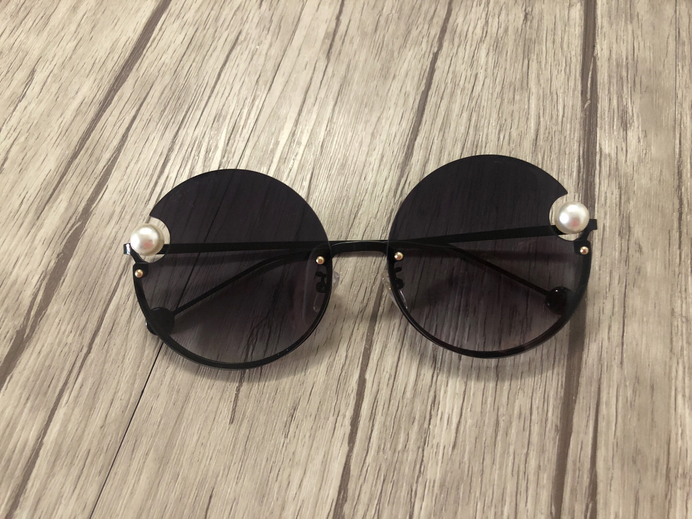 仓库实拍黑色珍珠气质优雅女太阳眼镜墨镜超大框适合宽大脸显脸小