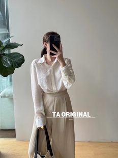 十三行TA2025夏季新款简约纯色防晒衬衫女露背珍珠项链96561