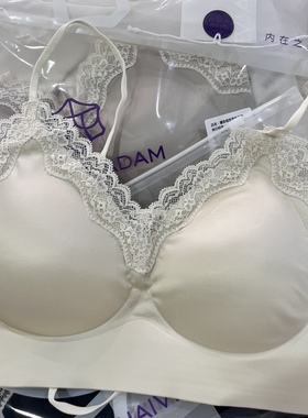 内目naive madam2025秋季设计师款定制款鎏金缎面蕾丝美背23085