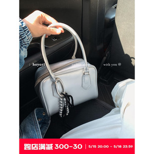 韩国银色托特包包女夏天手提斜挎包通勤包 小优家包包 HOYOZI
