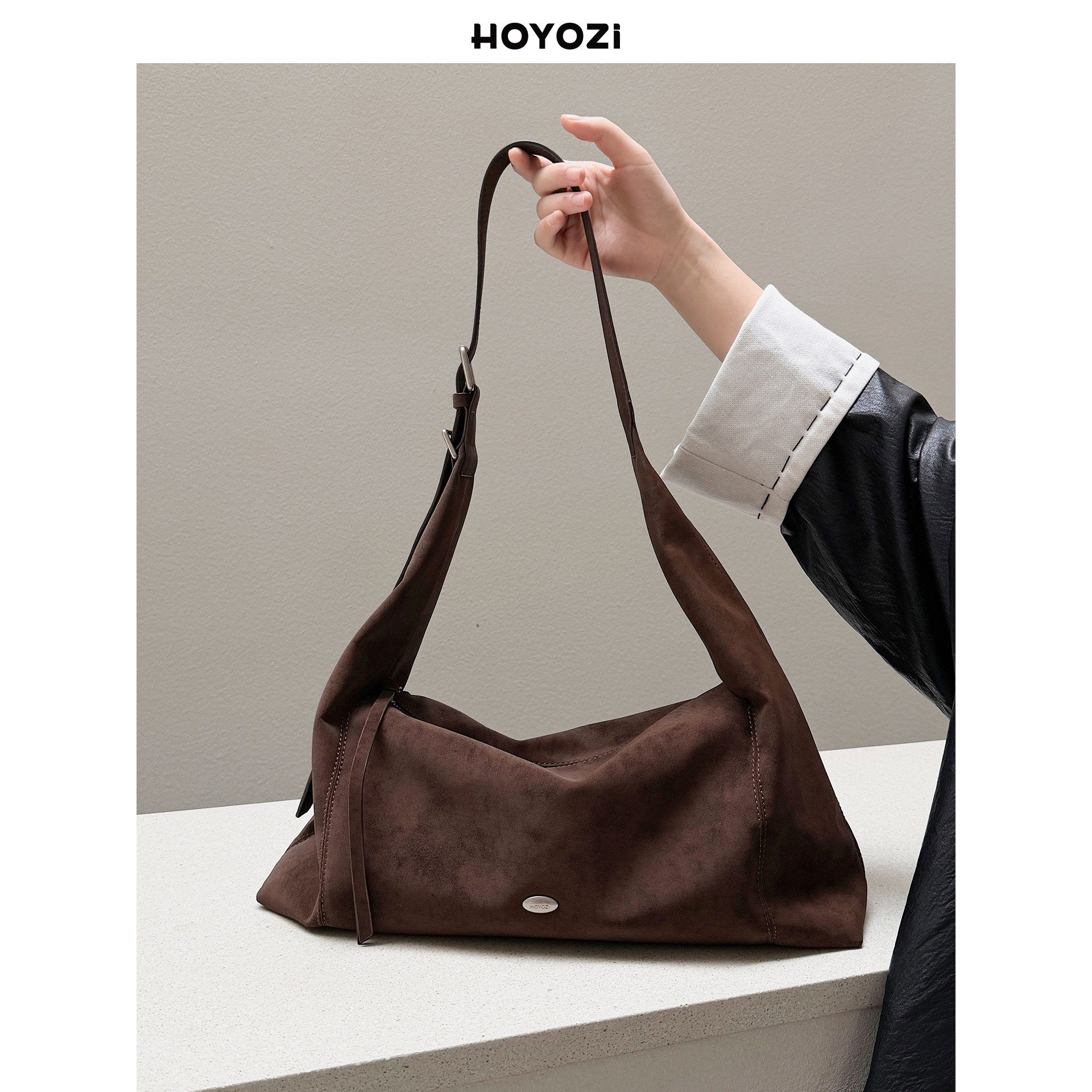 【小优家包包】HOYOZI通勤单肩斜挎包包女式2025新款大容量小众,箱包皮具/热销女包/男包,托特包,淘宝优惠券,粉丝福利购,淘宝优惠卷