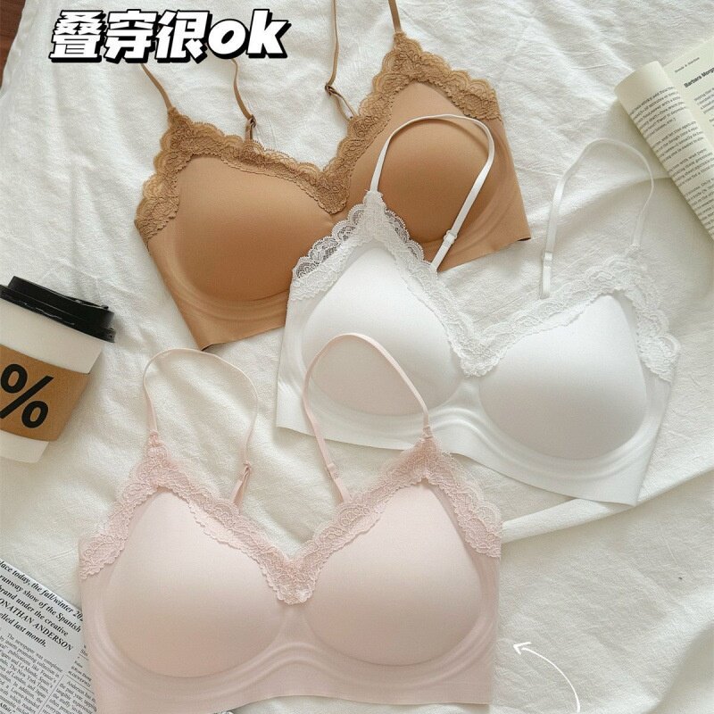 舒服蕾~无痕蕾丝内衣女小胸聚拢果冻内衣细肩带调整文胸夏
