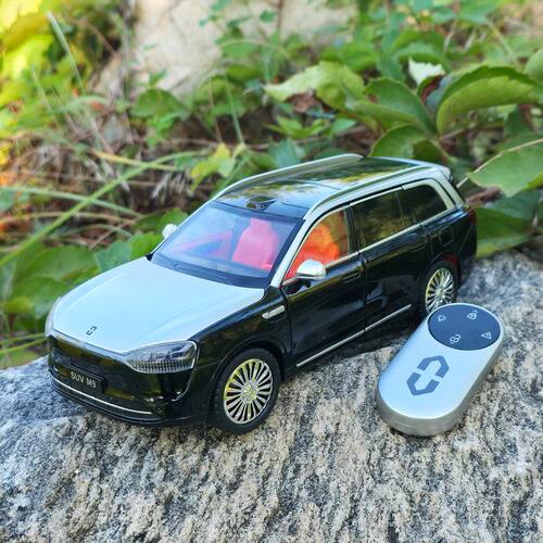 新奥1/24新能源M9合金汽车模型可遥控电动开门回力声光玩具越野车