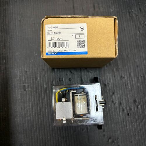议价继电器，MM2XP，AC220V，两个，装过一次机试机