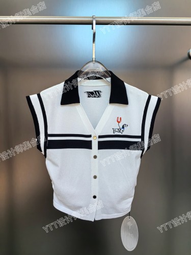 顺丰包邮 UHOT/uhot2026夏季新款小狗刺绣针织马甲女短款上衣