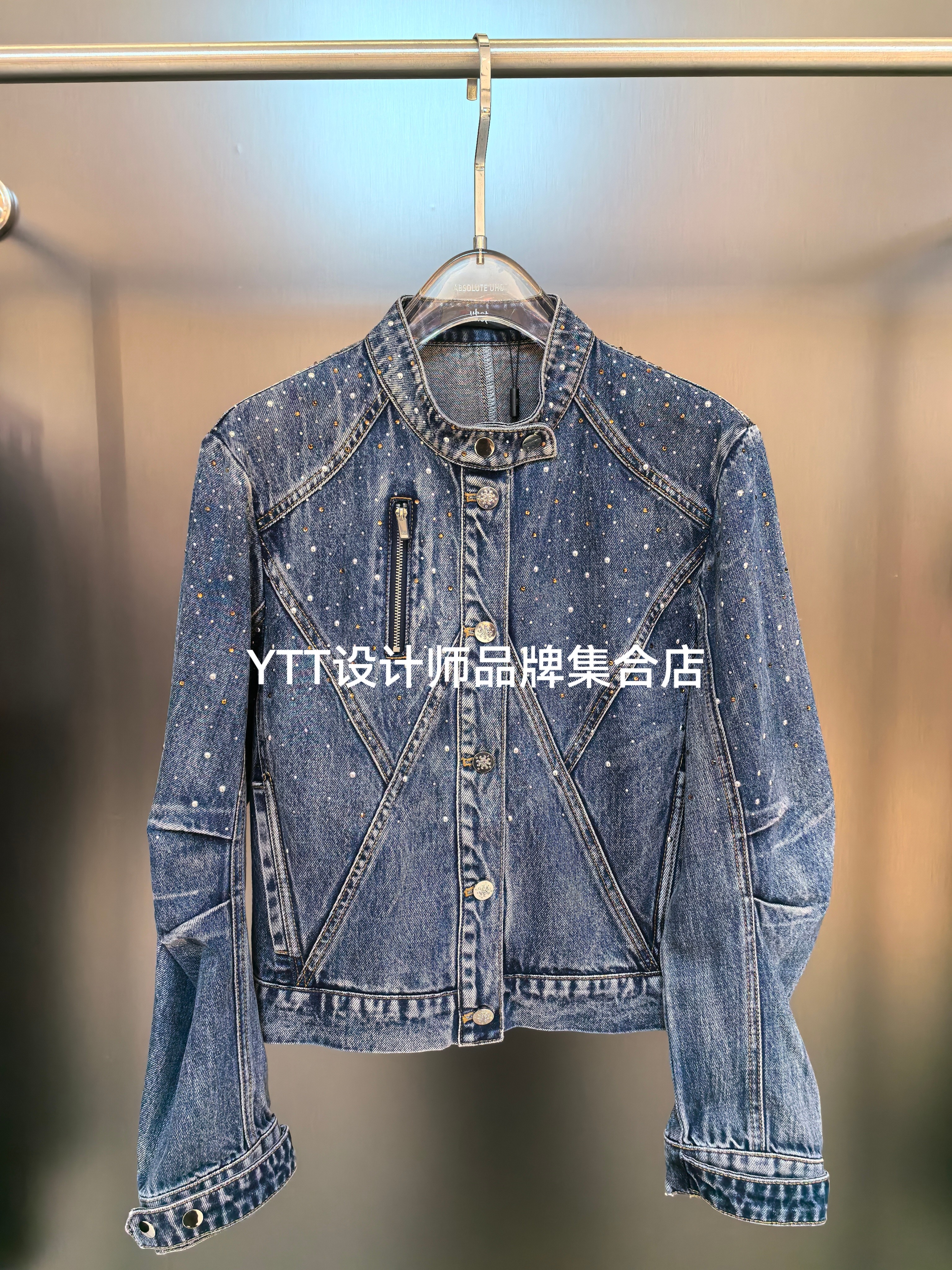 UHOT诱货2025秋冬新款复古水洗牛仔外套女短款夹克上衣烫钻工艺