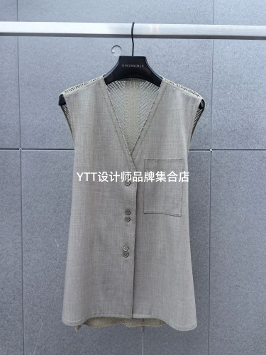顺丰包邮 UNCODED/2026夏季新款卡其色V领无袖马甲背心女宽松上衣