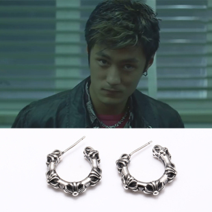 余文乐同款耳环S925纯银轻奢耳钉半C型十字架ins超火耳饰男女港潮