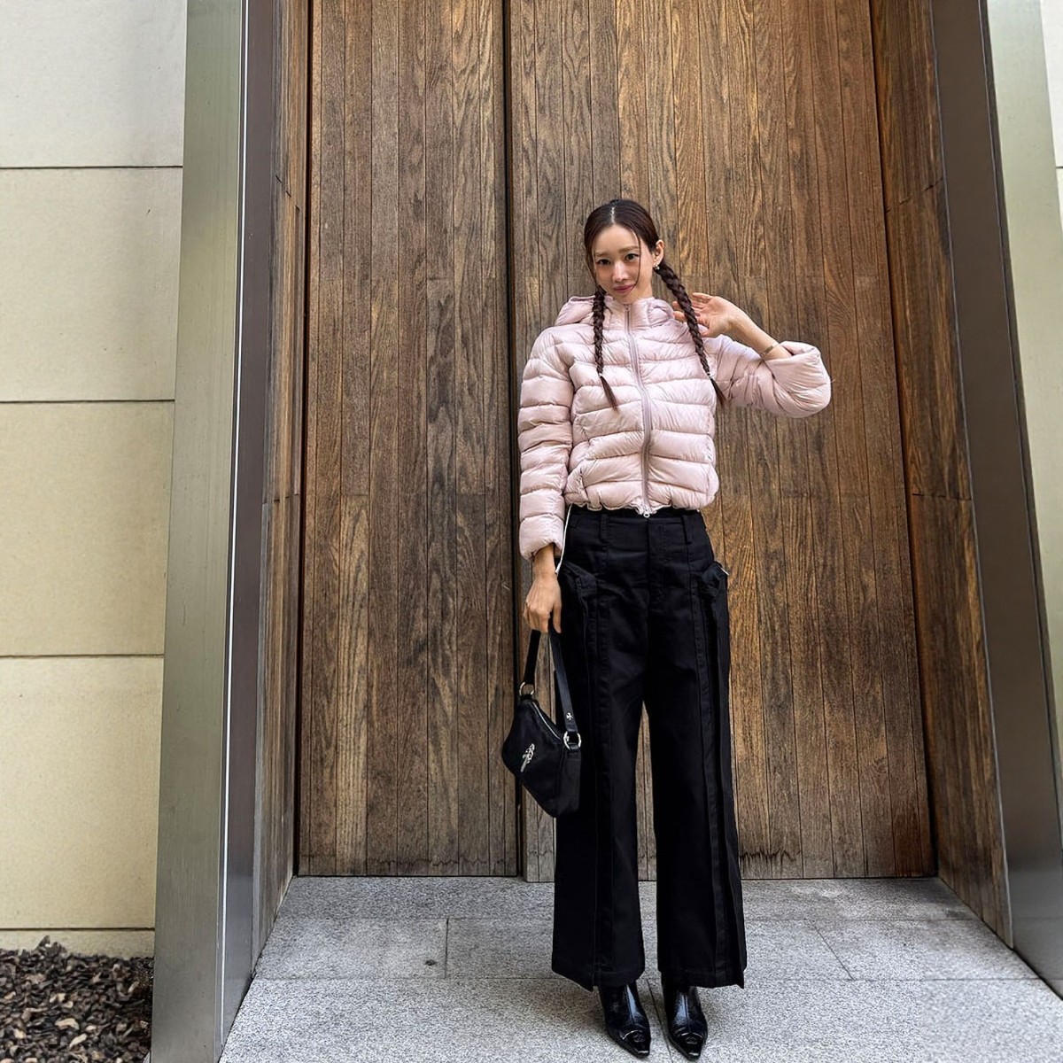 【设计师款】Haners家韩国代购女轻奢2025年冬时尚轻薄连帽羽绒服