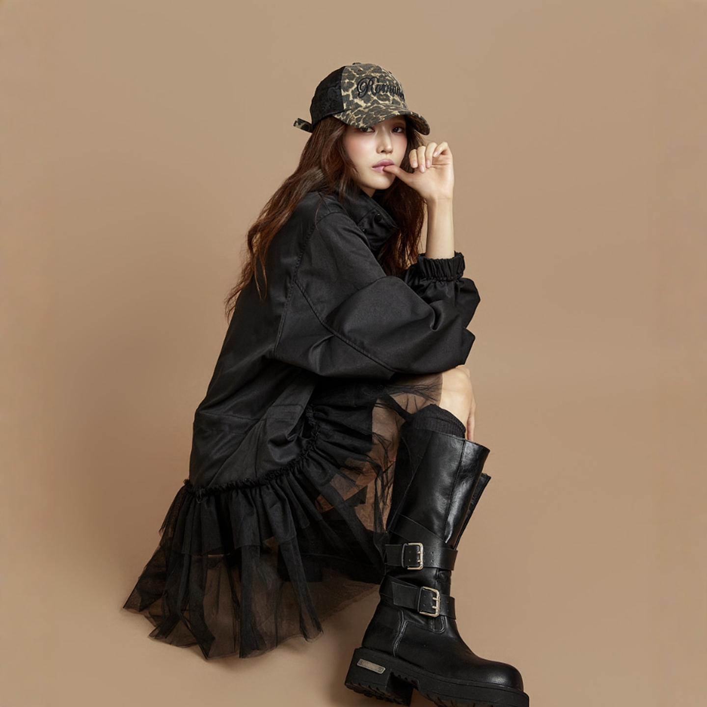 Haners家韩国代购女设计师款2025年冬季薄纱花边拼结口袋风衣外套