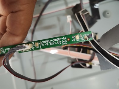 TCL 65Q9 40-Q8DMIC-V0B2HG语音板，带遥控，Wifi.按键板一套