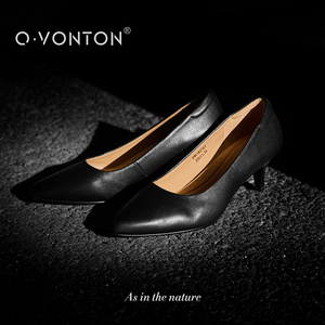 Q.VONTON哑光黑色细跟通勤鞋女