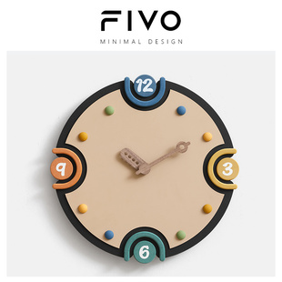 FIVO免打孔现代简约挂钟客厅家用奶油风钟表电视柜玄关装饰品摆件