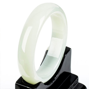 天然正品 镯子玉镯搭配送礼自带 新疆和田玉手镯青白玉手镯女款