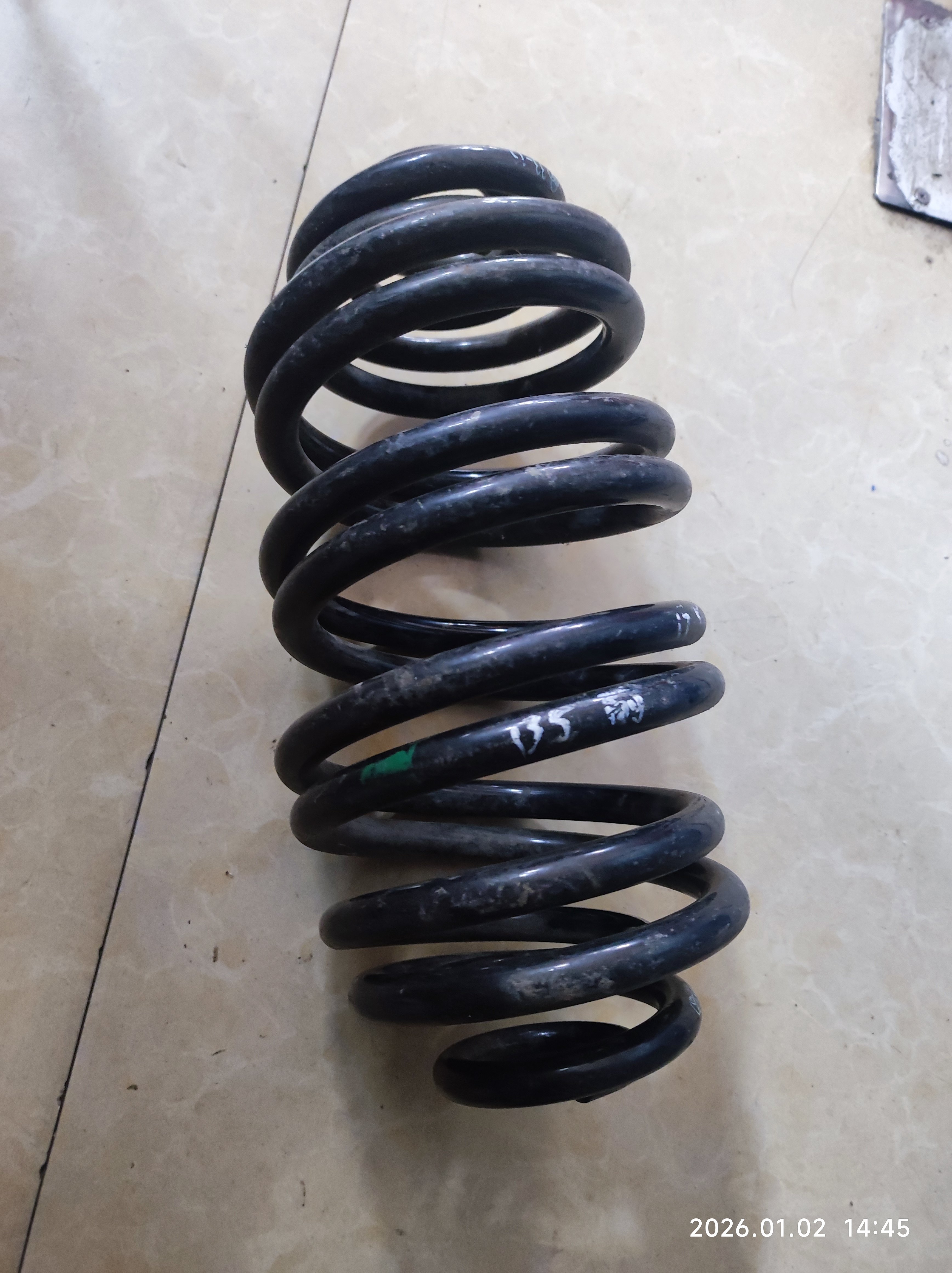 帕萨特B5领驭新领域前减震器弹簧后避震器弹簧前后弹簧三环配套