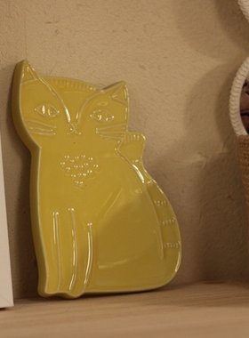 日单陶瓷浮雕猫咪摆件