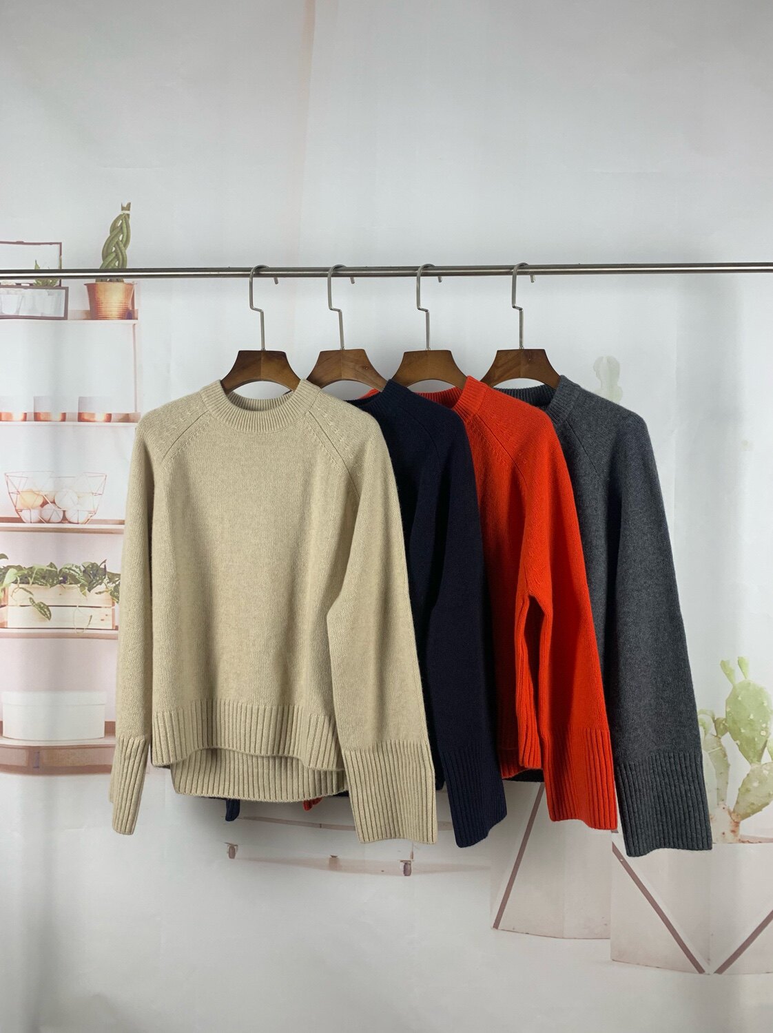 晴天wool女款高克重纯羊绒弧形下摆立体插肩袖圆领阔型羊绒衫