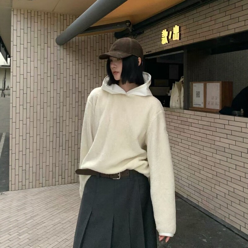 慵懒风连帽卫衣女摇粒绒宽松百搭松弛保暖毛绒上衣奶白色休闲外套