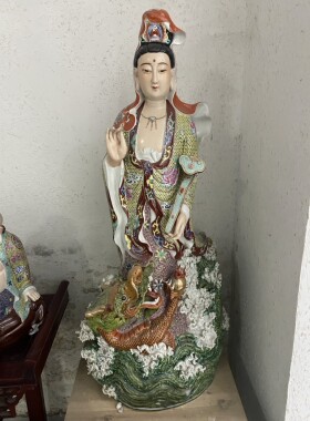 观音佛像观世音菩萨南海乘龙观自在寺庙家用佛堂供奉陶瓷摆件40吋