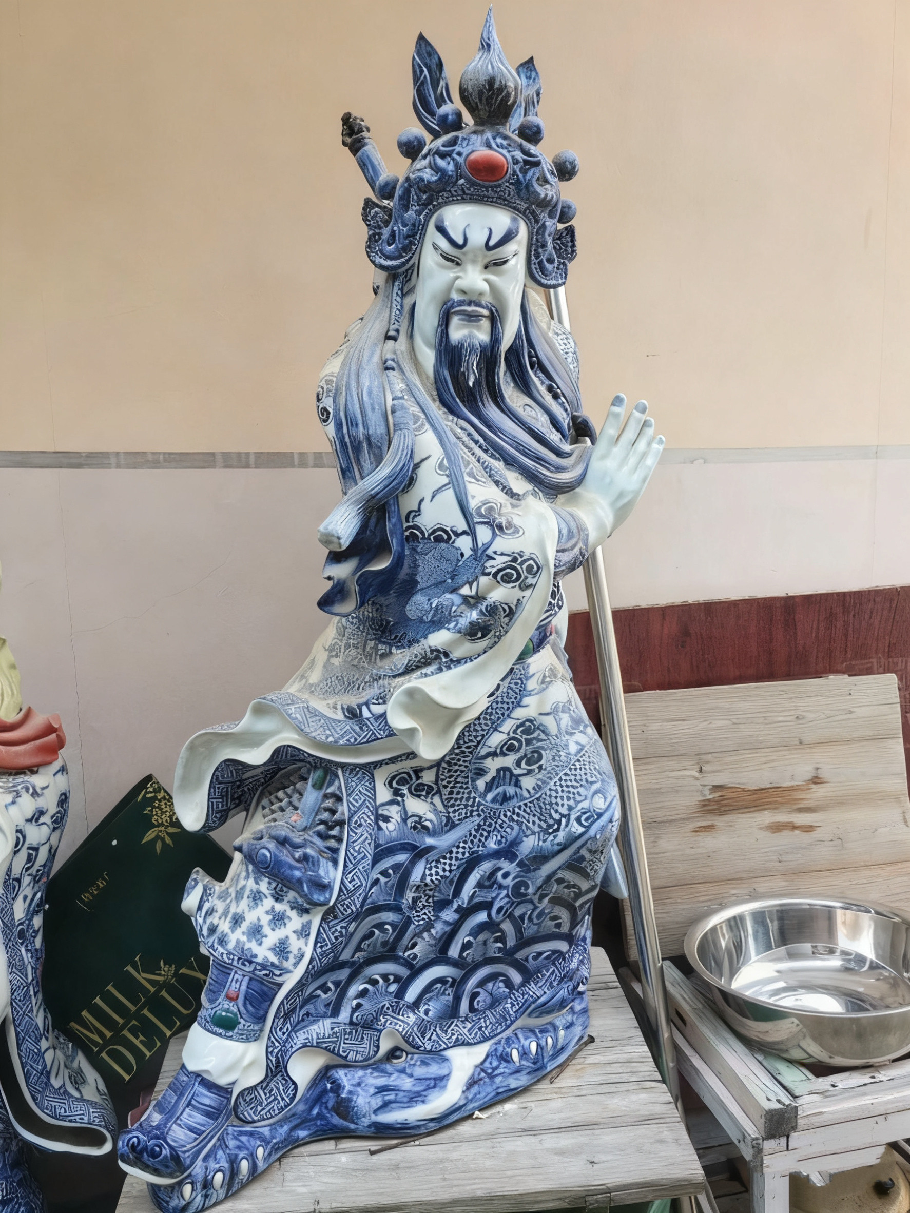 精工横刀关公关羽关二爷景德镇手工陶瓷器青花瓷雕塑摆件功夫1米2