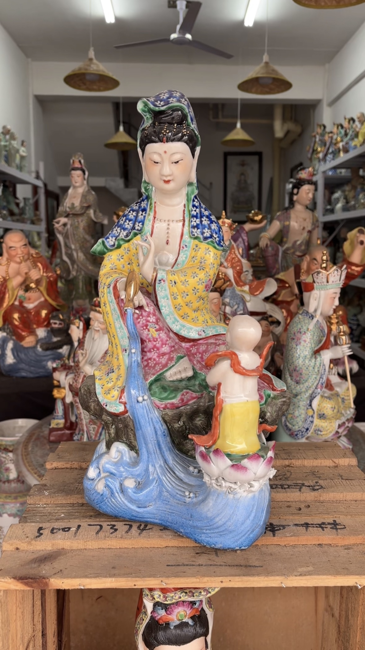 景德镇陶瓷器手工粉彩雕塑神像观音菩萨送子娘娘供奉客厅佛堂47cm