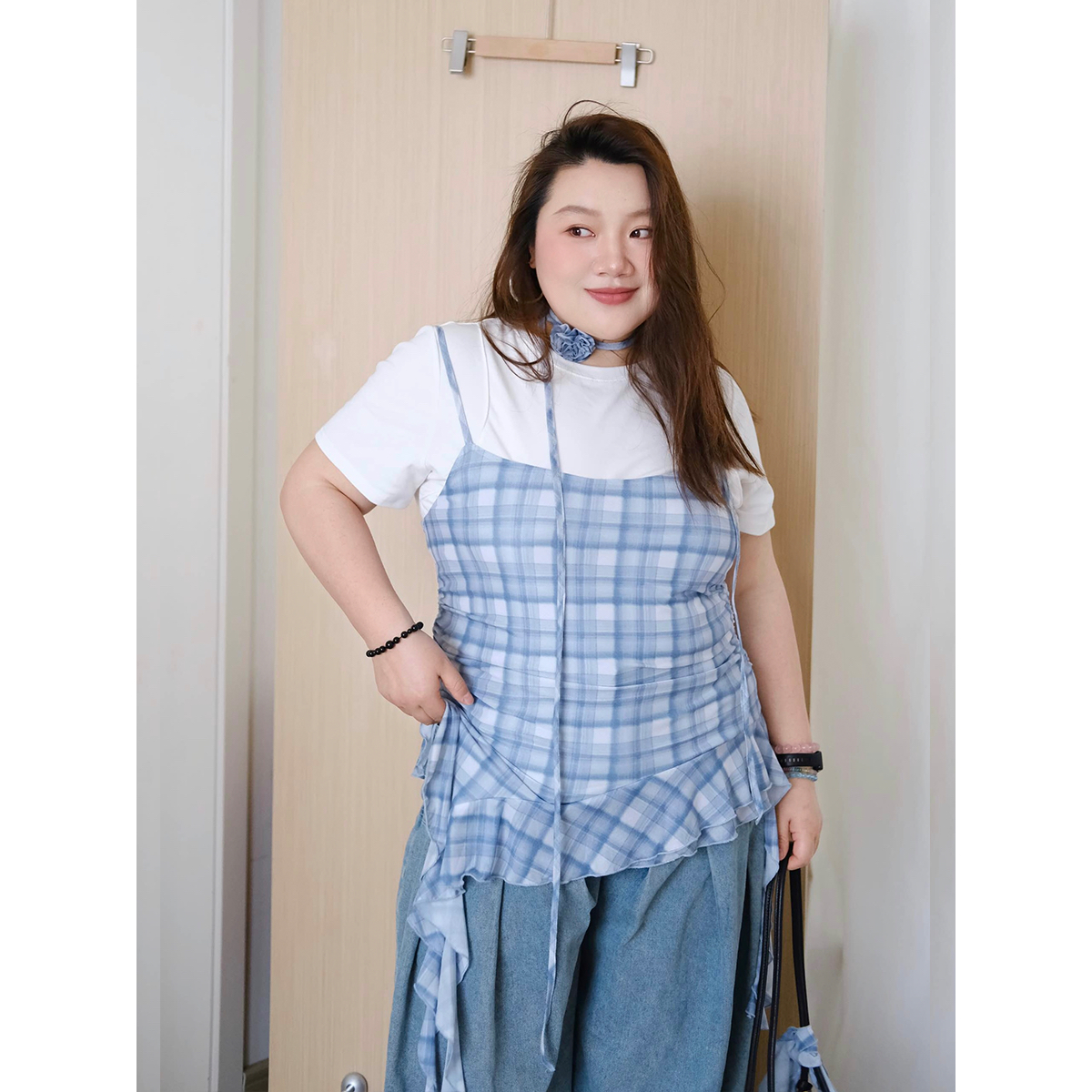 zooobaby04/25晚八点韩系简约格纹高弹不规则荷叶边吊带背心