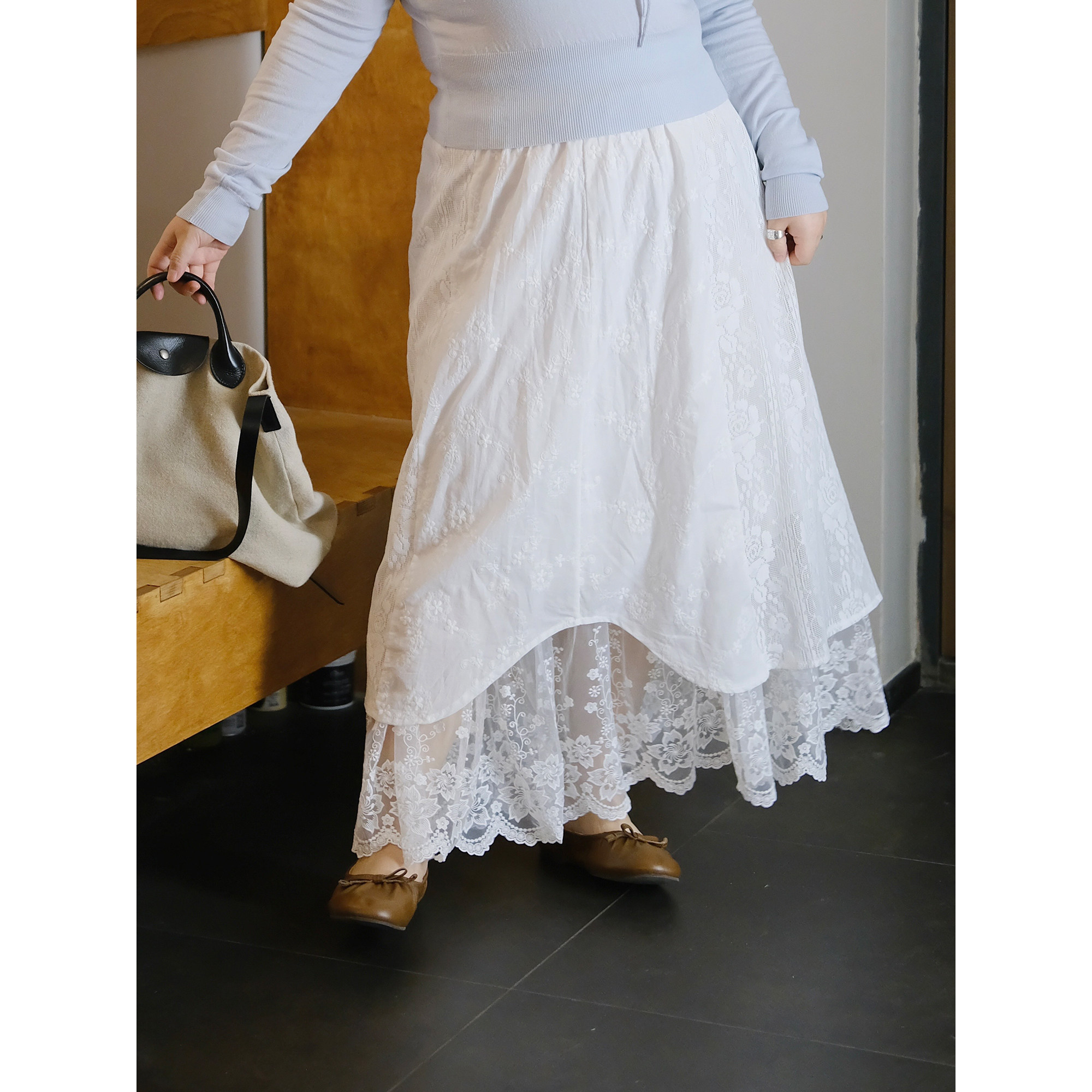 02/24早春新品韩系蕾丝拼接刺绣半身裙子