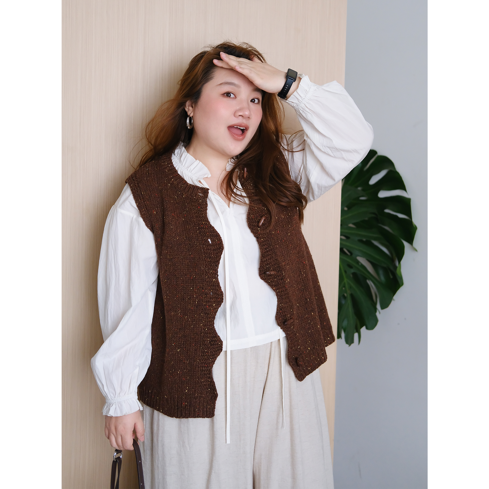 zooobaby08/27韩系轻复古波浪边牛角扣彩杂色针织马甲