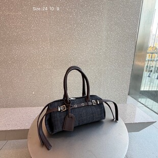 夏季潮酷撞色小包包女2026新款时尚帆布枕头包休闲上班通勤斜挎包