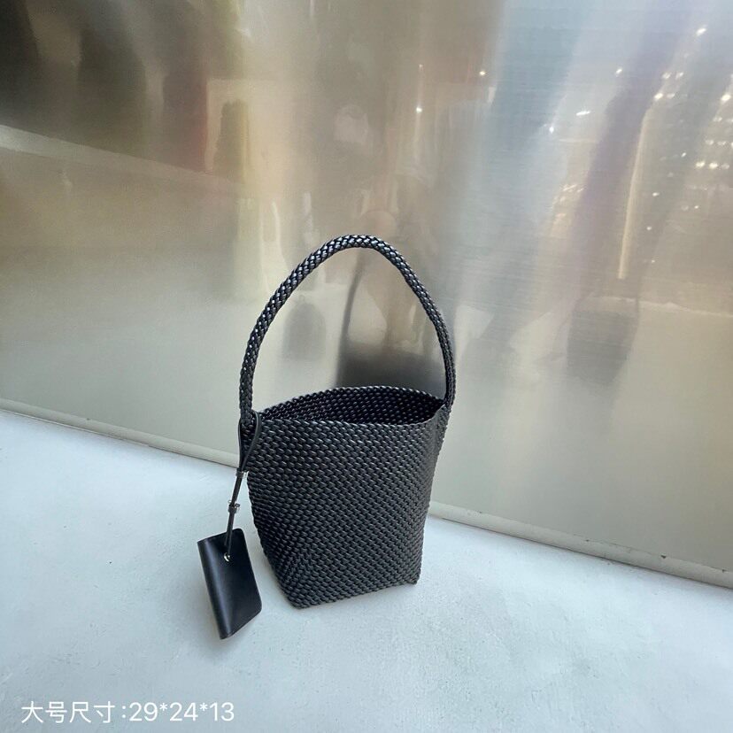 包包女2025新款网红复古牛皮编织水桶包百搭手提单肩腋下包子母包
