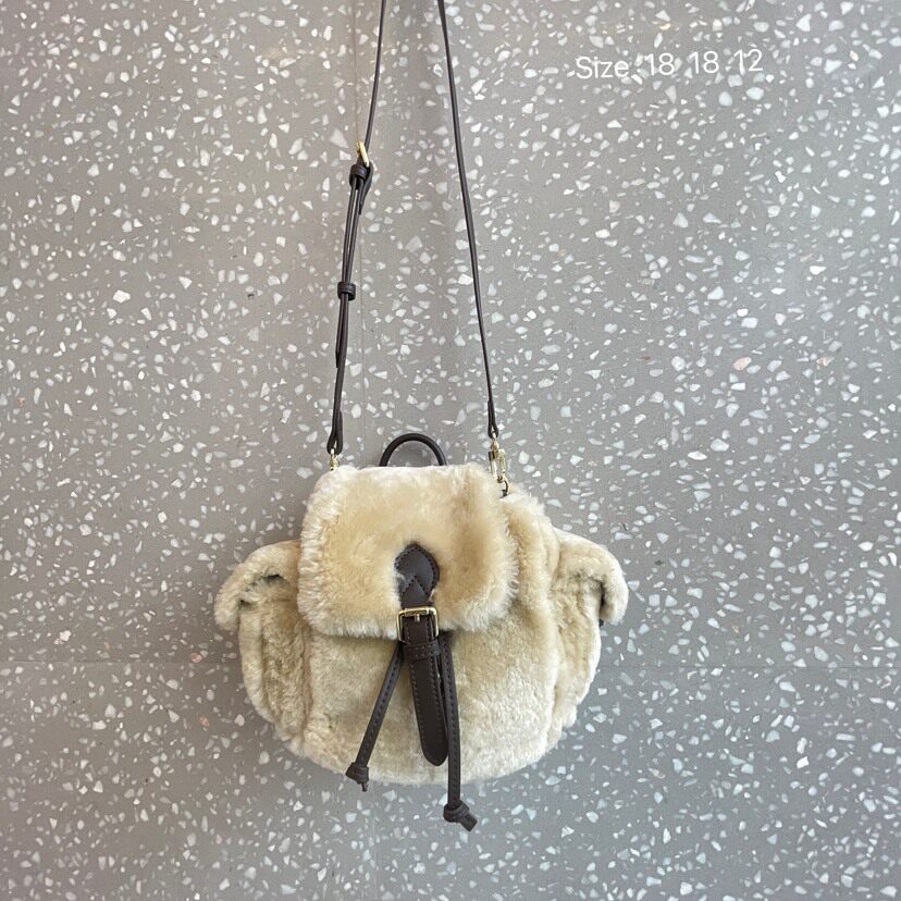 2025秋冬新款复古百搭羊毛绒双肩包毛毛背包大容量女包日韩通勤包
