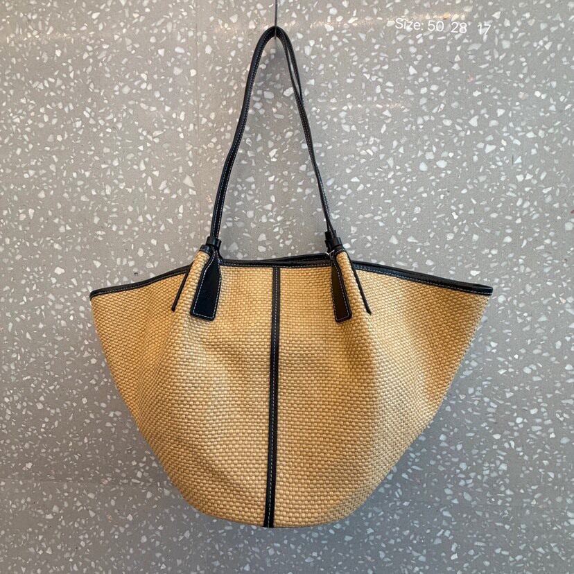 包包女2026新款网红牛皮肩带拼接大容量草编托特包度假风编织包潮