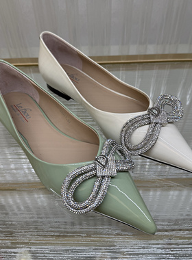 皇冠老店正品 法国乐芙/LE FAOU 优雅舒适牛漆皮蝴蝶平底 L211074