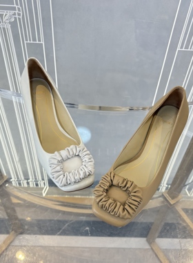 皇冠老店正品 SKP高奢品牌断码纯色羊皮方扣单鞋  T37684