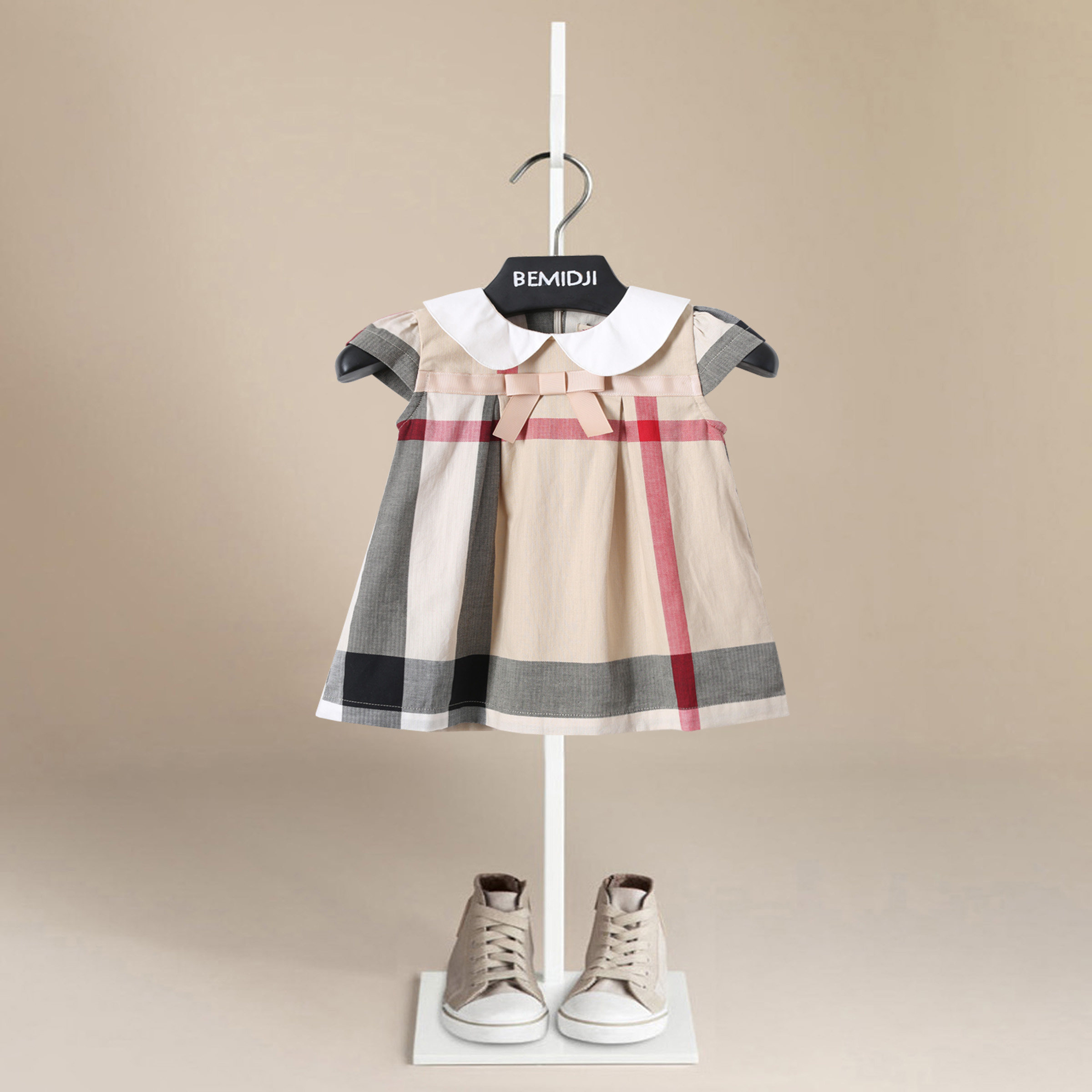 高品质英伦风女宝宝童装夏款周岁洋气杏色格子公主短袖连衣裙纯棉