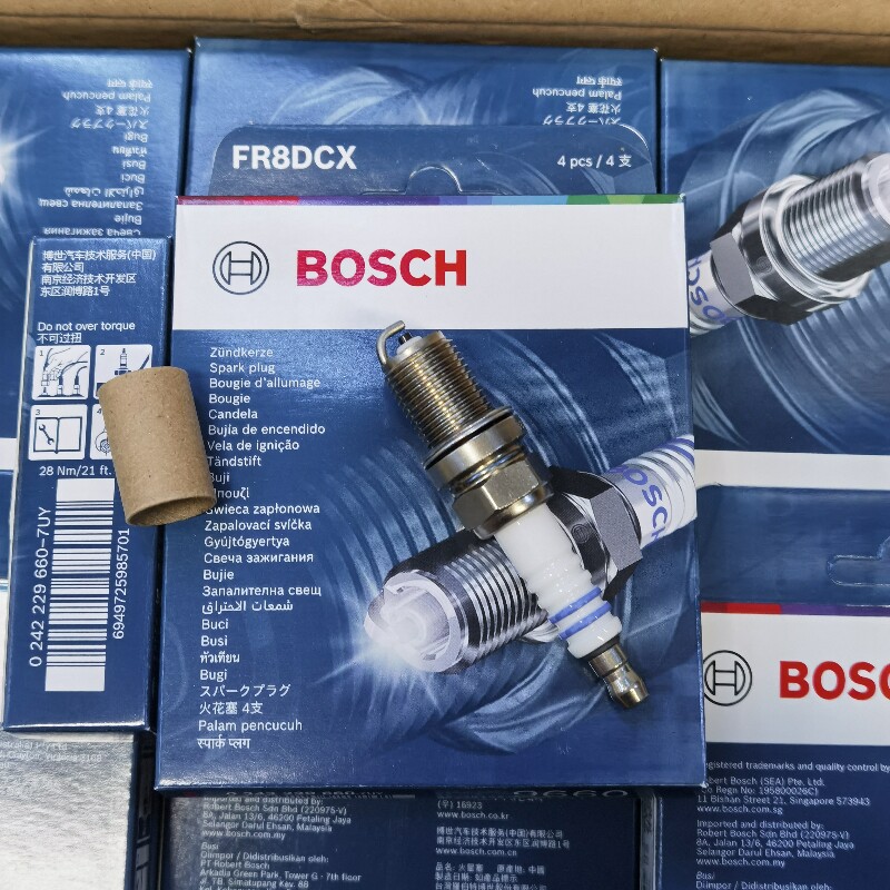 比亚迪F3凯越捷达桑塔纳长城博世通用型小方火花塞FR8DCX+19钇金