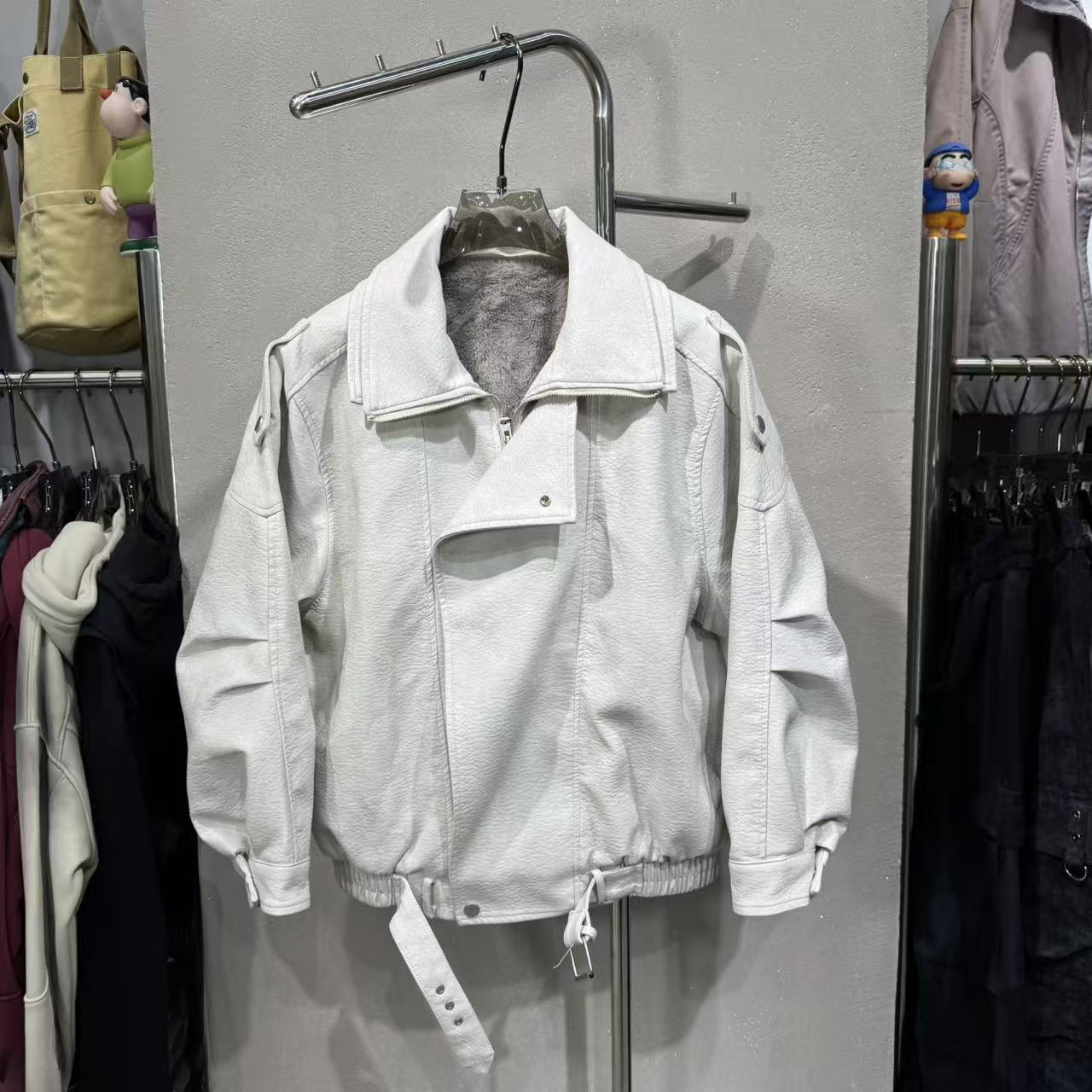 2025冬新款男士潮pu皮衣加绒夹克青少年外套时尚保暖情侣翻领上衣