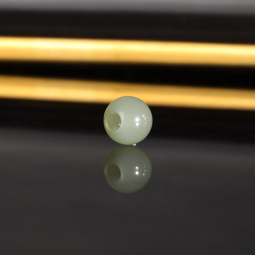 天然和田玉湖水绿散珠8mm 3298号 大孔珠 羊脂玉配珠隔珠